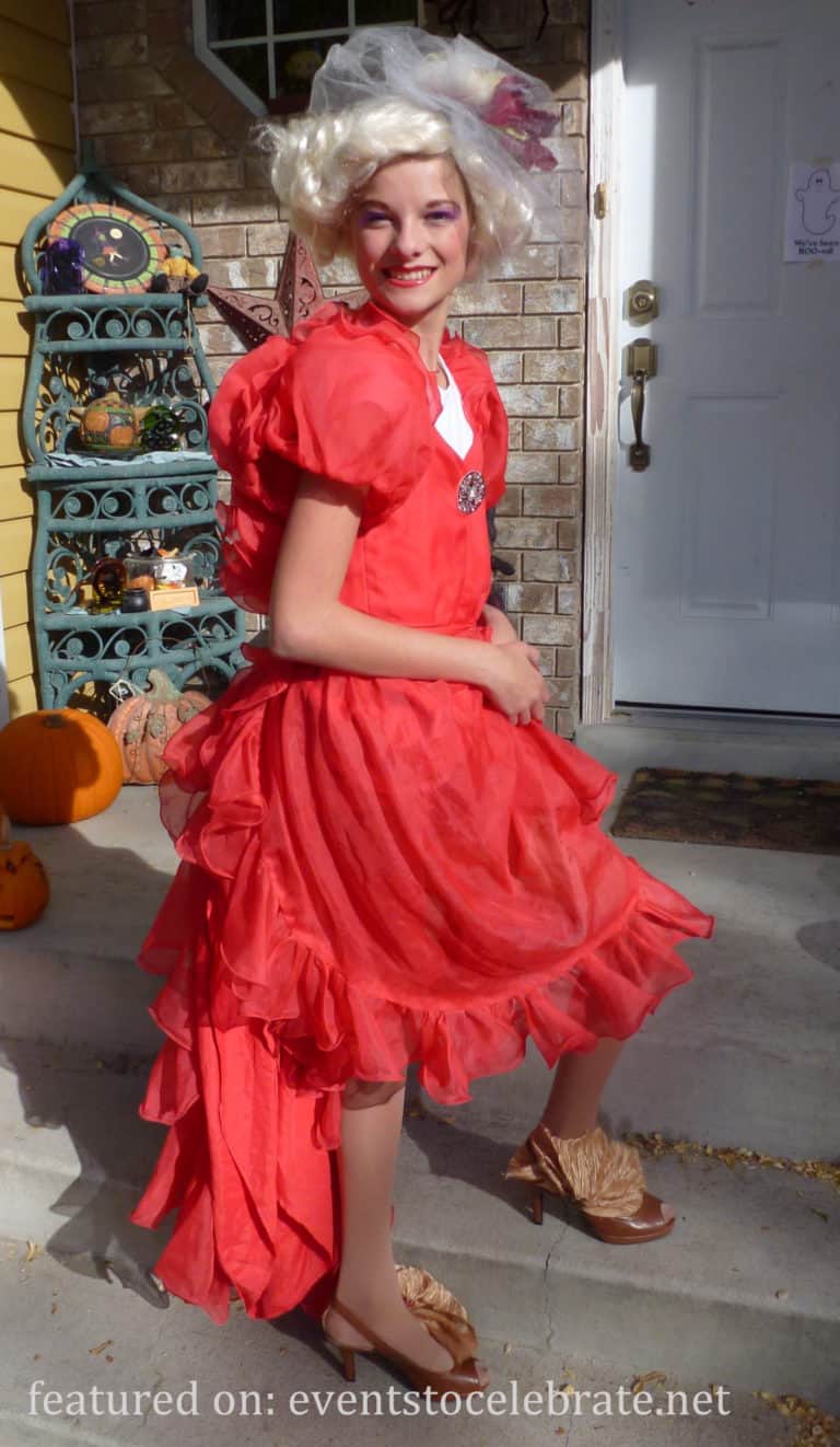 Hunger Games Effie Trinket Halloween Costume Party Ideas for Real People