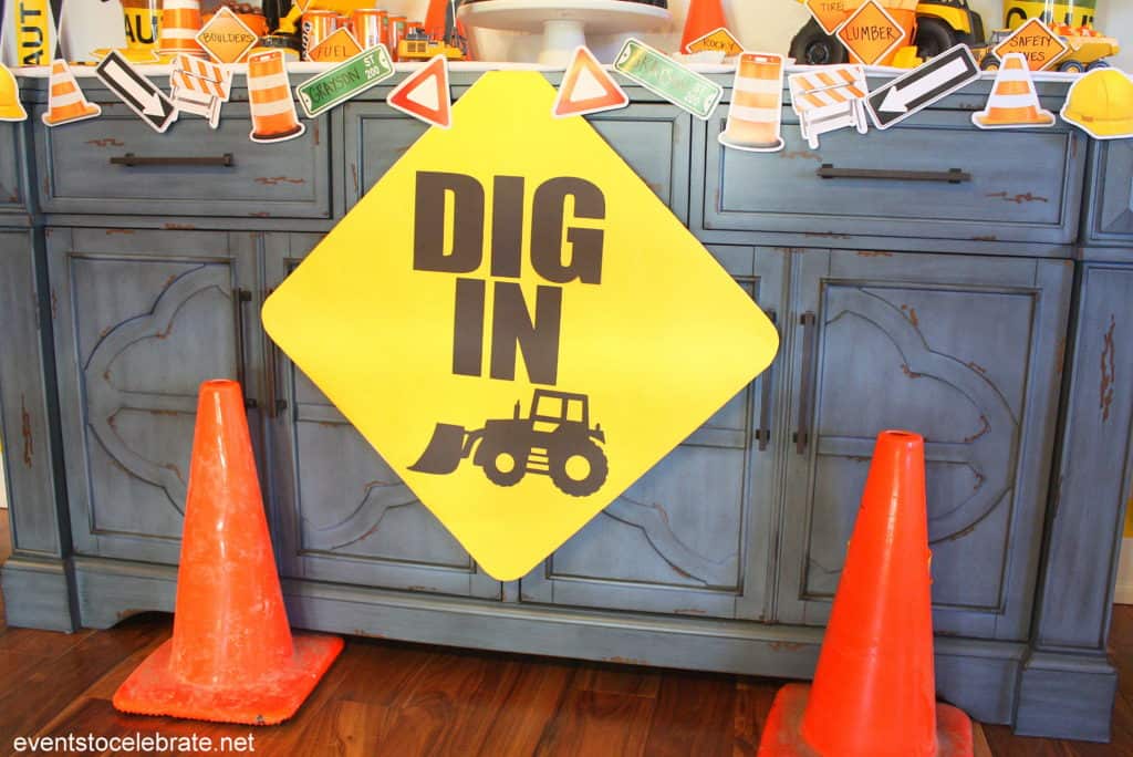 Construction Birthday Party - Construction party decorations, construction party food, construction party cake