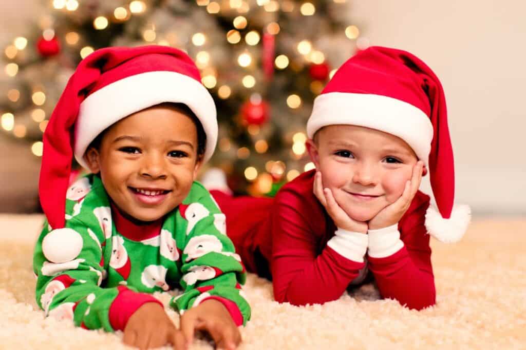 Family christmas pajama online photo ideas